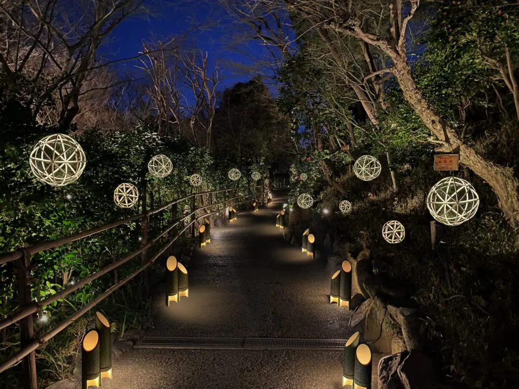 FourSeasonsHotel椿山荘20周年のムラノベネチアングラス Amazon.co.jp: FourSeasonsHotel椿山荘20周年のムラノベネチアン
